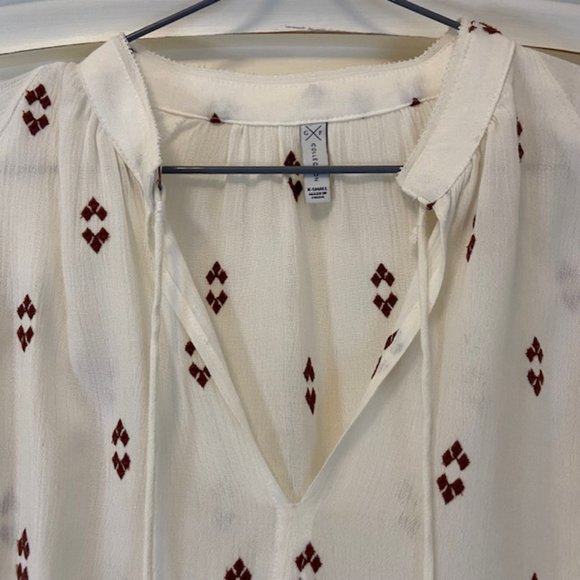 Gentle Fawn White Blouse with Burgundy Embroidery - Picture 5 of 10